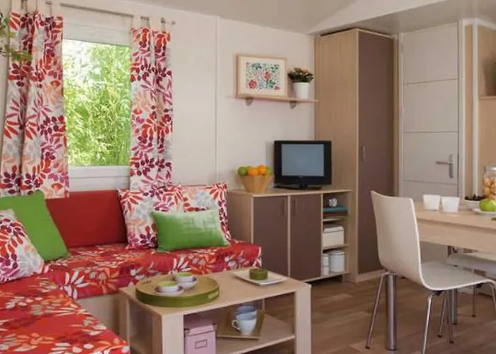 Mobil Cosy à Avec Terrasse - Api-1-52-1182 Hyères